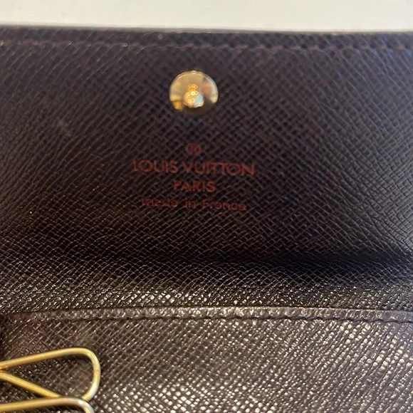 Louis Vuitton Damier Ebene Key Holder - Picture 8 of 10